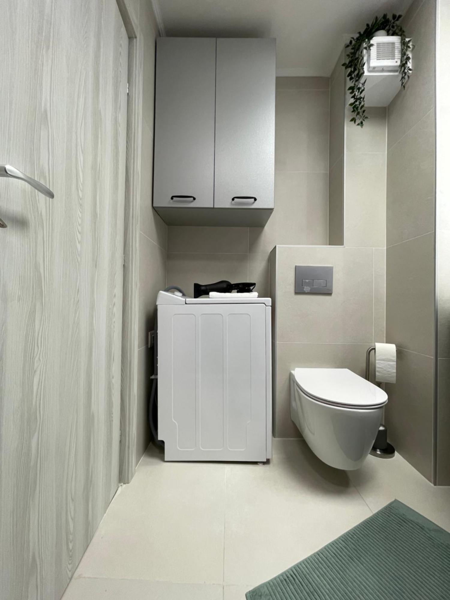Studiokris Apartment Букурещ Екстериор снимка